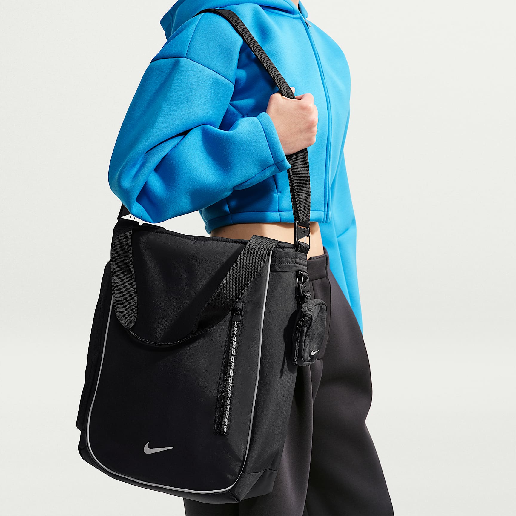 【希少】NIKE×F.C.R.B ナイキ エフシーアールビー ドラムバッグ Nike Commute Tote (20L). Nike LU